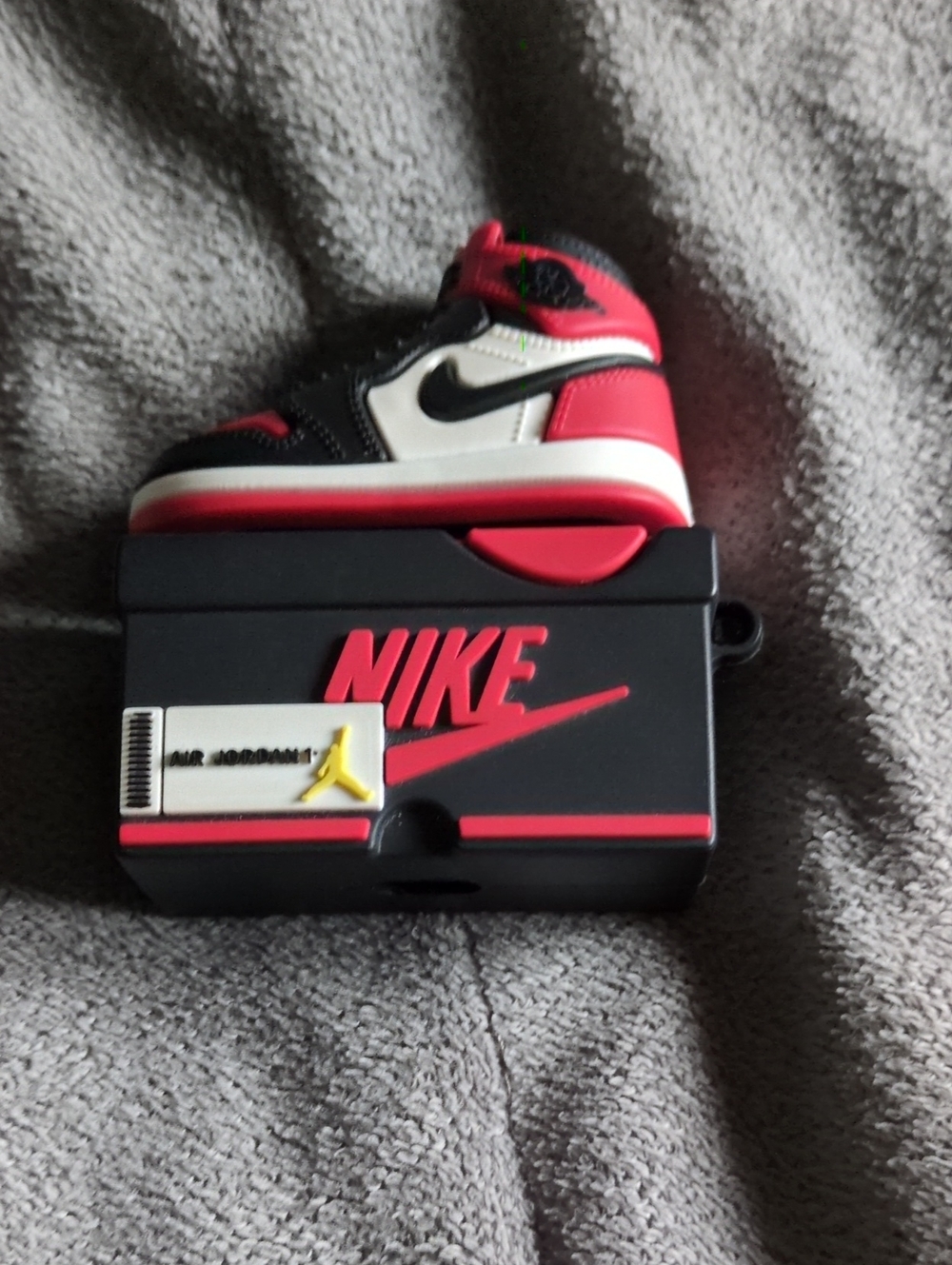 Air Pods Gen 3 Nike  Air Jordan 1 Low-Top Sneaker Protecteur Keychain
